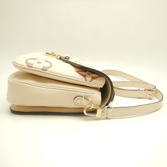 Louis Vuitton Pochette Metis MM Implant Bicolor Shoulder Bag - Picture 3 of 9